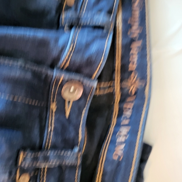 Vera Wang Women jeans Size 4  (30x25) - Picture 6 of 6